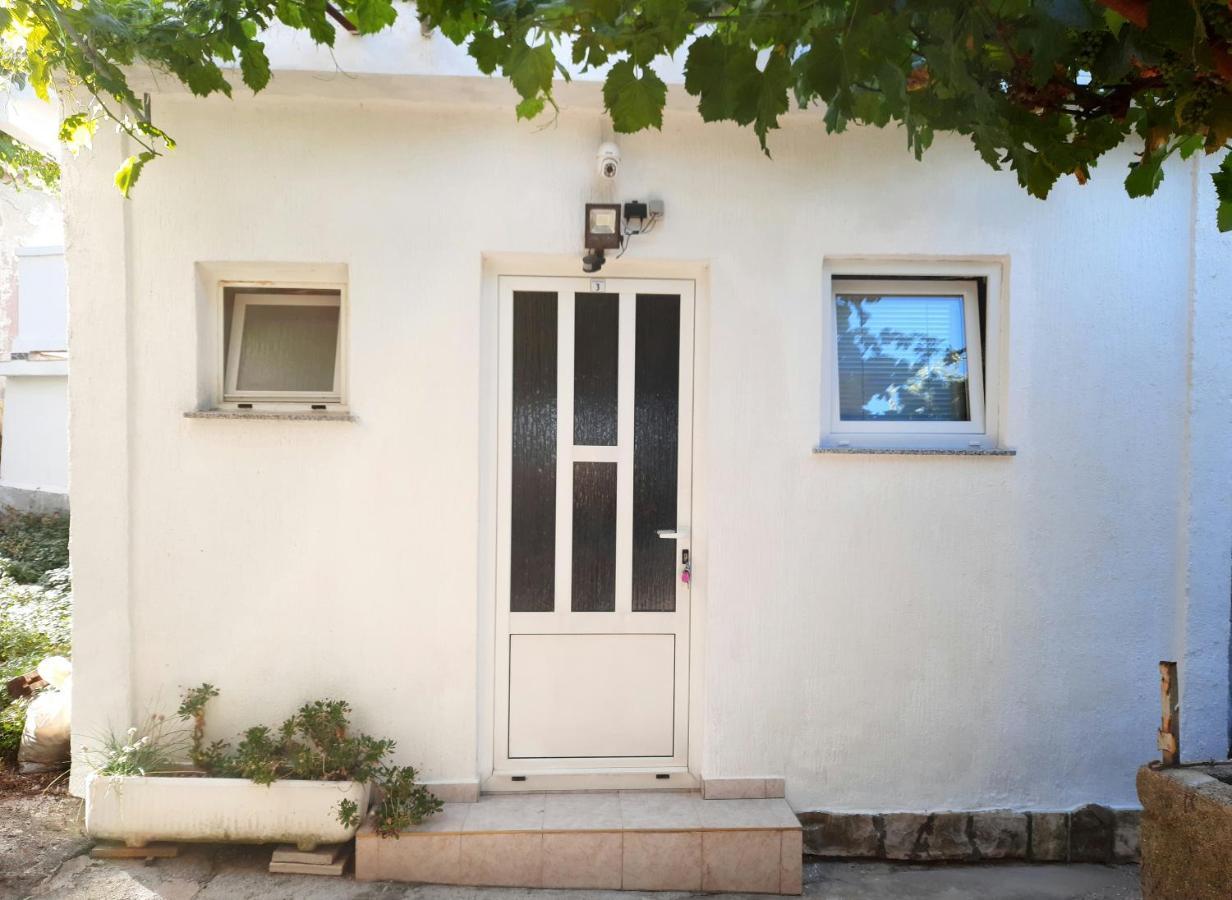 Apartmani Ana-Lora Lopar Esterno foto