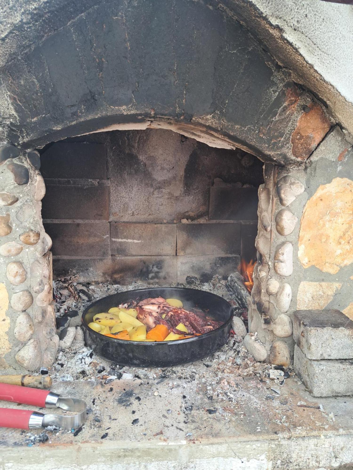 Apartmani Ana-Lora Lopar Esterno foto